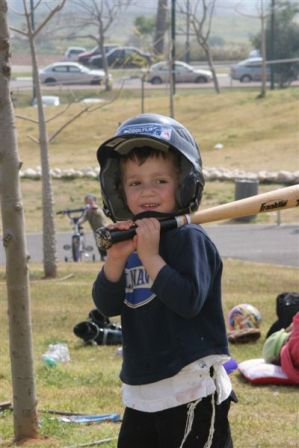 he.s a righty, btw.jpg